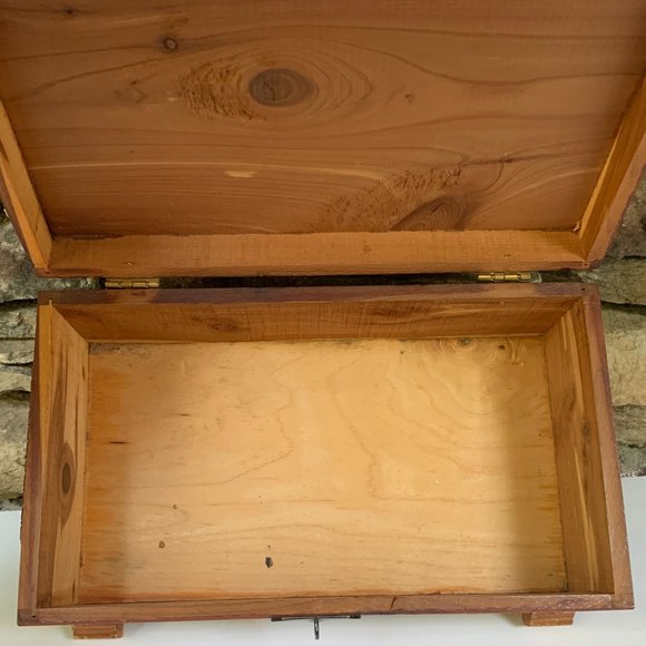 VTG Canoe Cedar Box Hand Carved Wood Decoupage Trinkets Cabin Rustic - Picture 11 of 15